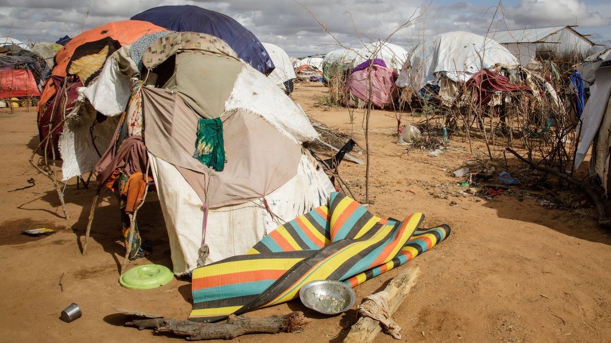 Fotky z uprchlického megatábora v bodě zlomu